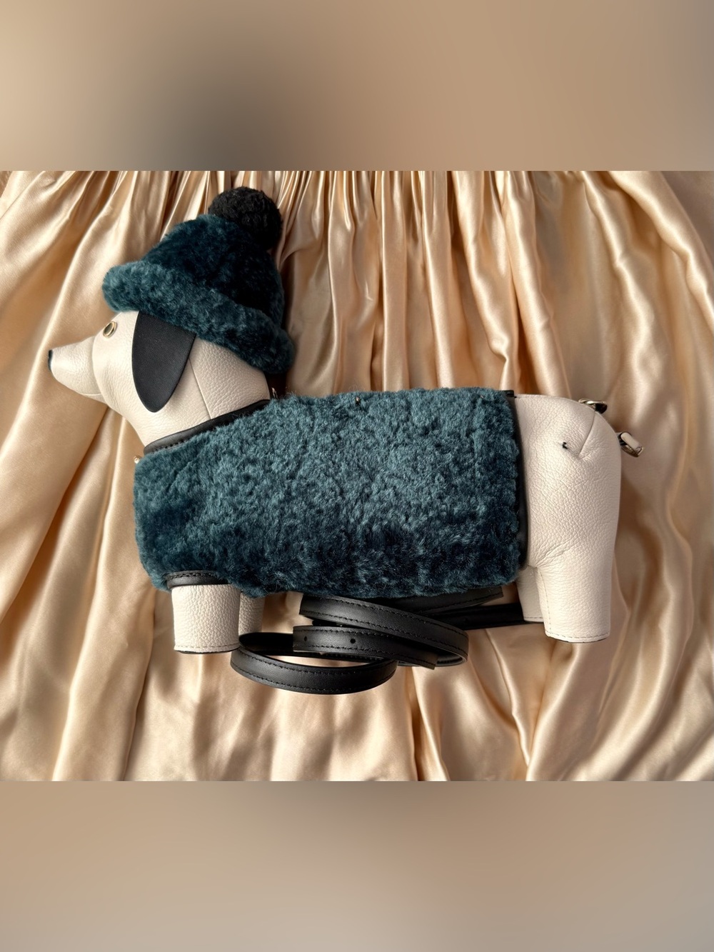 Kate Spade Claude Christmas Dachshund Dog Crossbody Bag